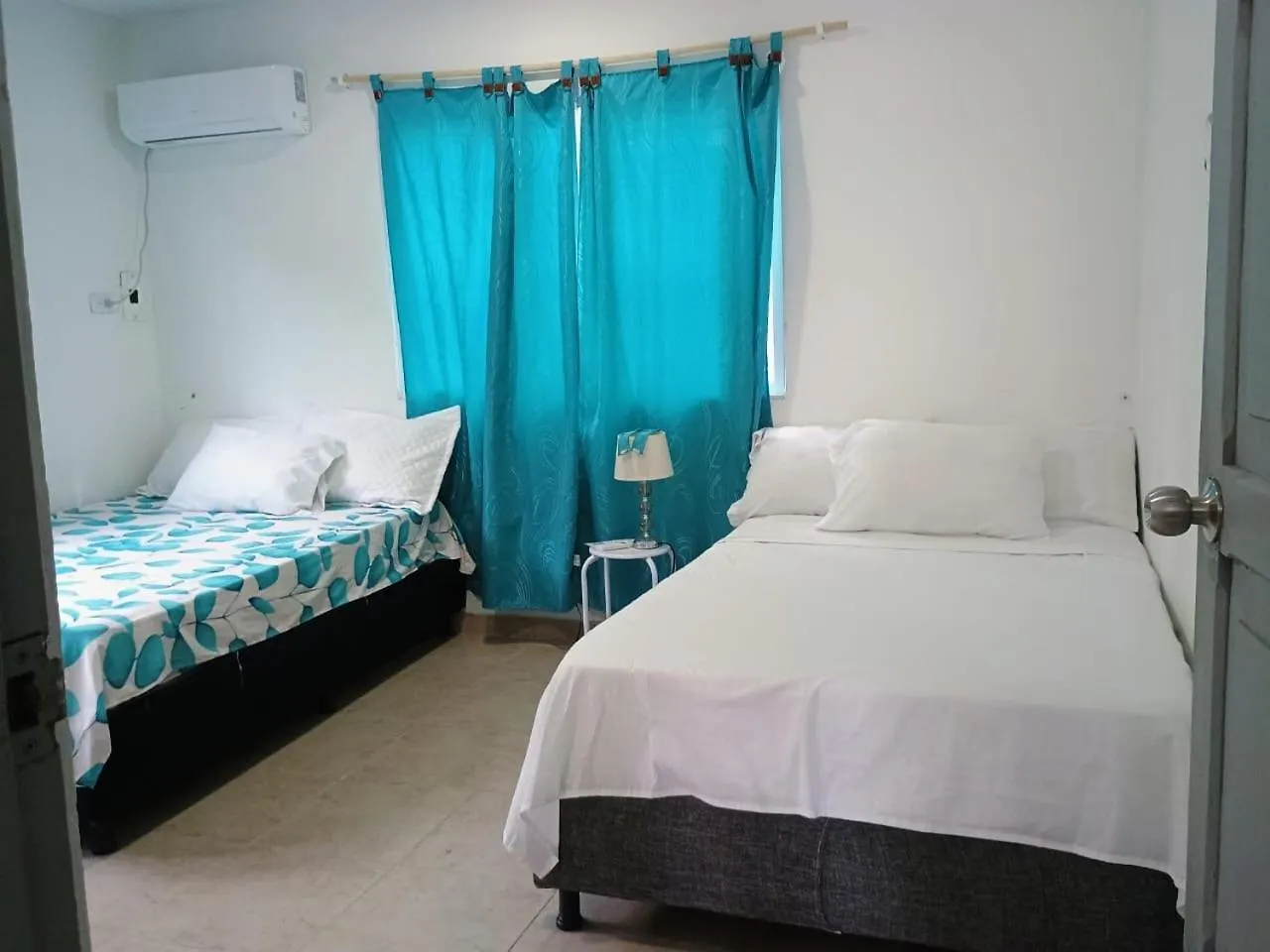לינה וארוחת בוקר Casa Bahia Colonial - Cartagena קולומביה