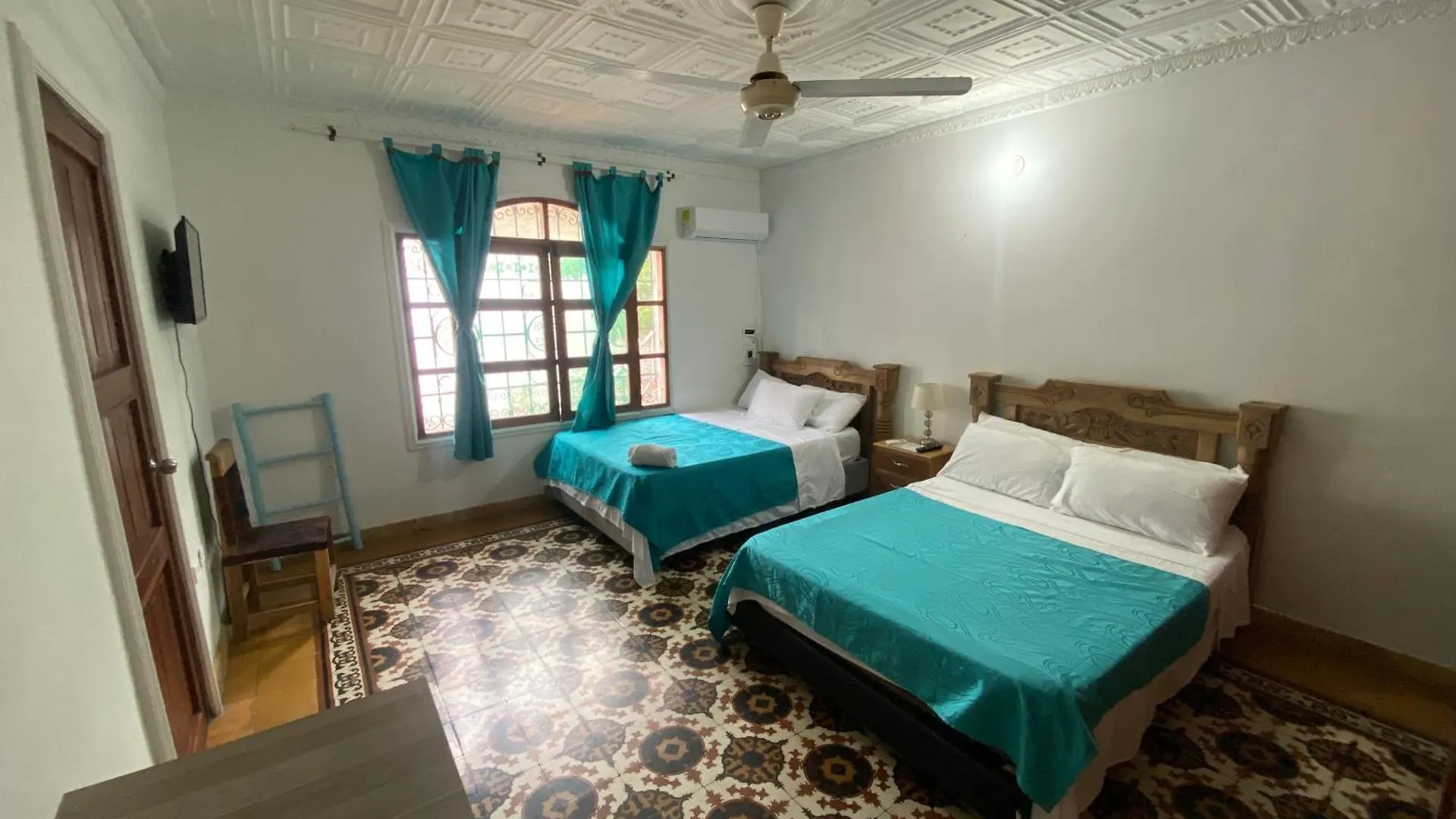 לינה וארוחת בוקר Casa Bahia Colonial - Cartagena
